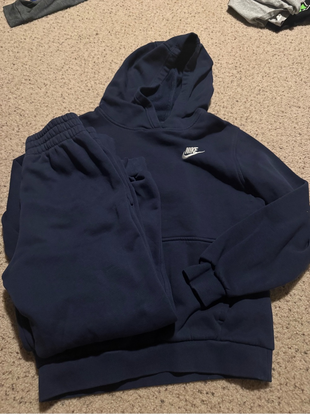 Nike Kids Navy Blue Hoodie and Sweatpants Set with White Logo